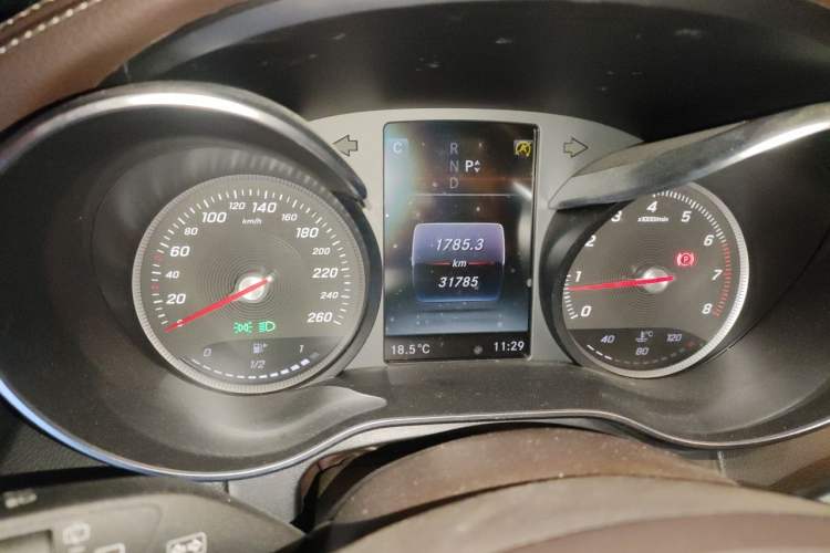 Used Mercedes-Benz GLC 2019 GLC 260 L 4MATIC Dynamic Model Instrument Cluster
