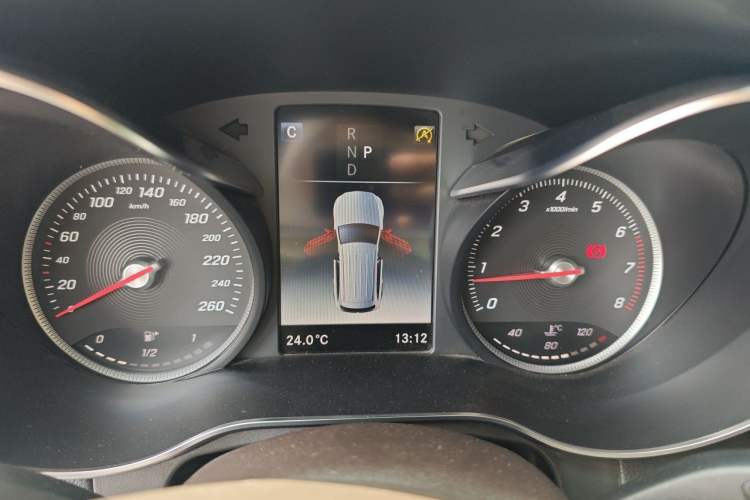 Used Mercedes-Benz GLC 2019 Facelift GLC 260 L 4MATIC Luxury Model Instrument Cluster