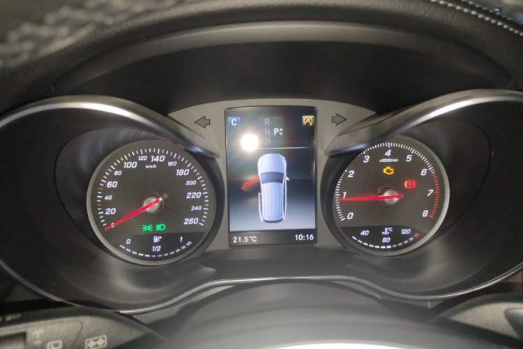 Used Mercedes-Benz GLC 2019 GLC 300 L 4MATIC Dynamic Model Instrument Cluster