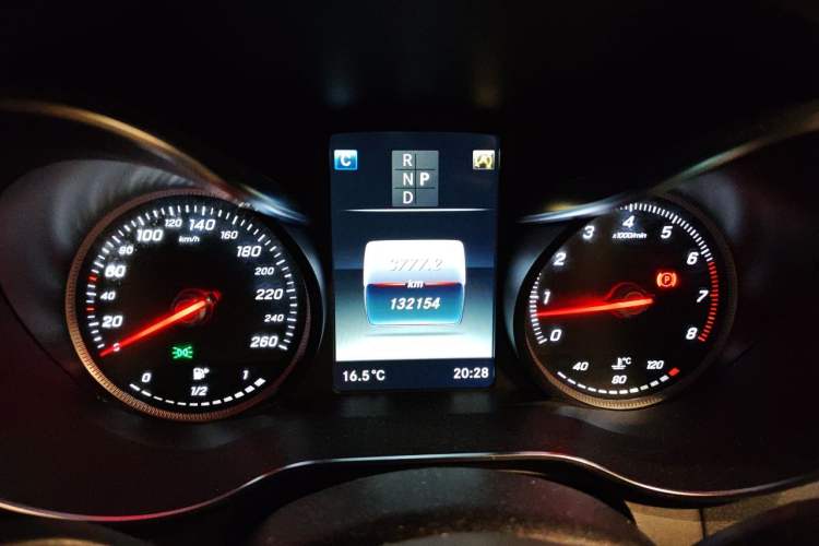 Used Mercedes-Benz GLC 2019 GLC 300 L 4MATIC Dynamic Model Instrument Cluster