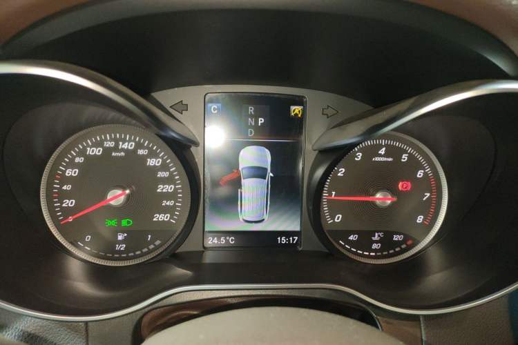 Used Mercedes-Benz GLC 2019 GLC 260 L 4MATIC Dynamic Model Instrument Cluster