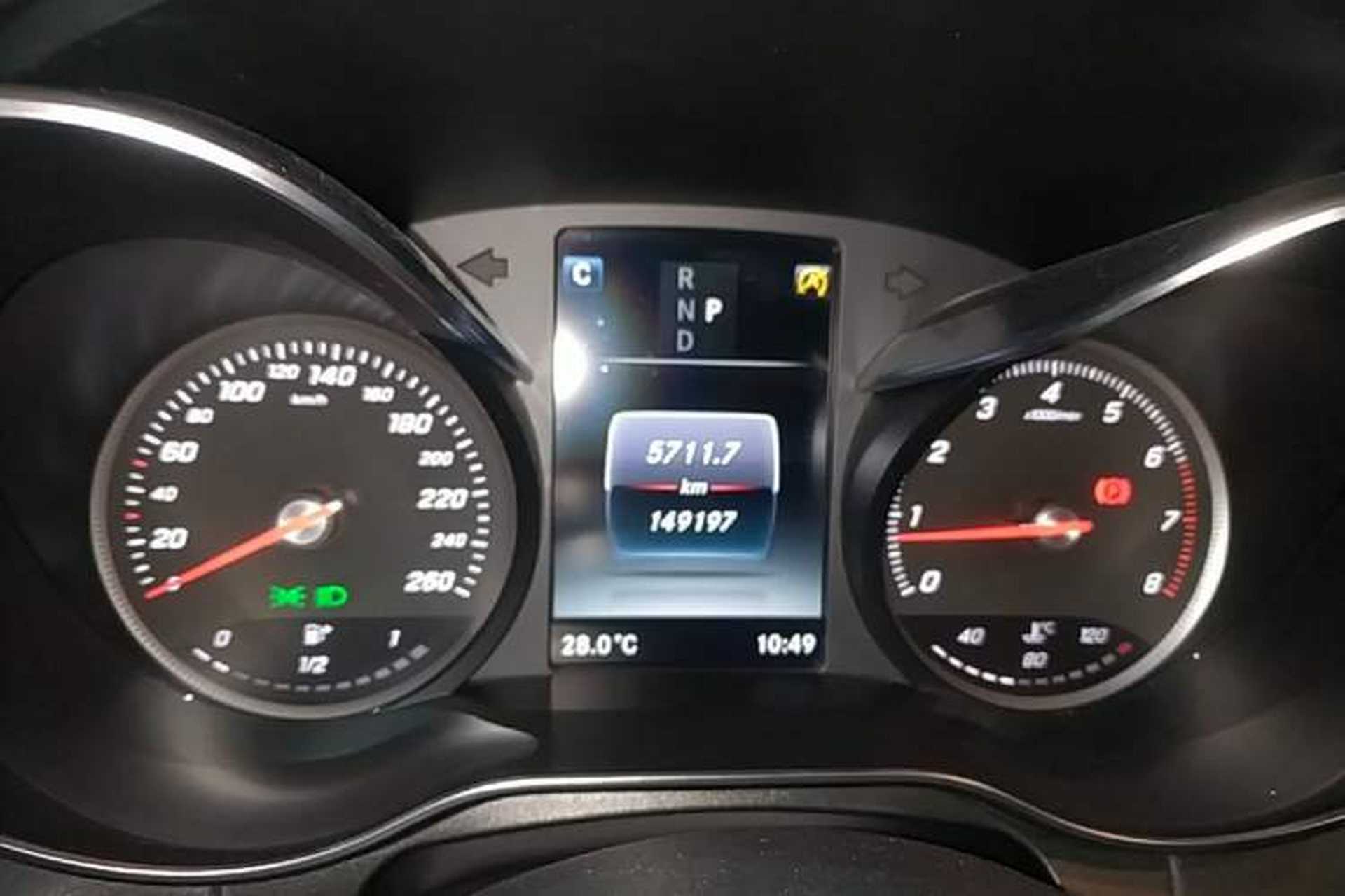 Used Mercedes-Benz GLC 2019 GLC 260 L 4MATIC Dynamic Model Instrument Cluster