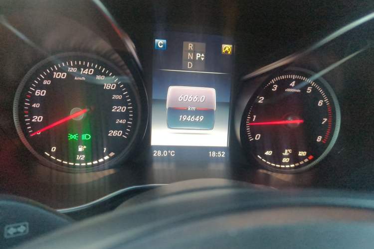 Used Mercedes-Benz GLC 2019 GLC 260 4MATIC Dynamic Edition Instrument Cluster