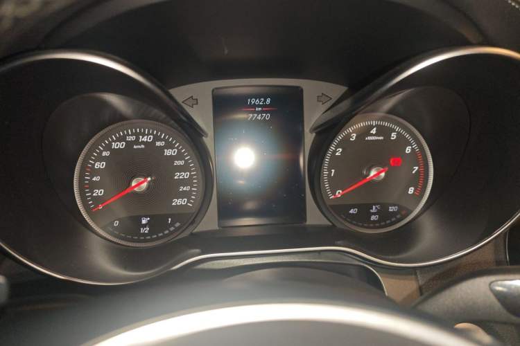 Used Mercedes-Benz GLC 2019 GLC 260 L 4MATIC Dynamic Model Instrument Cluster