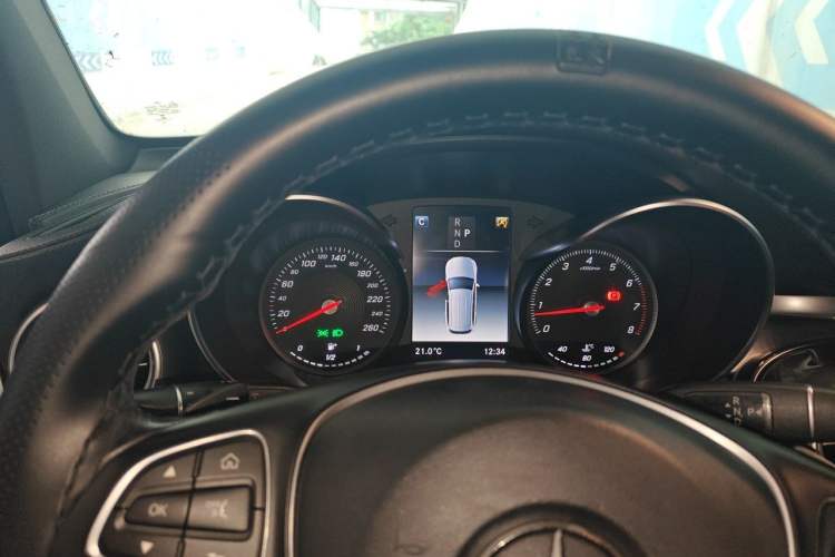 Used Mercedes-Benz GLC 2019 GLC 260 L 4MATIC Dynamic Model Instrument Cluster