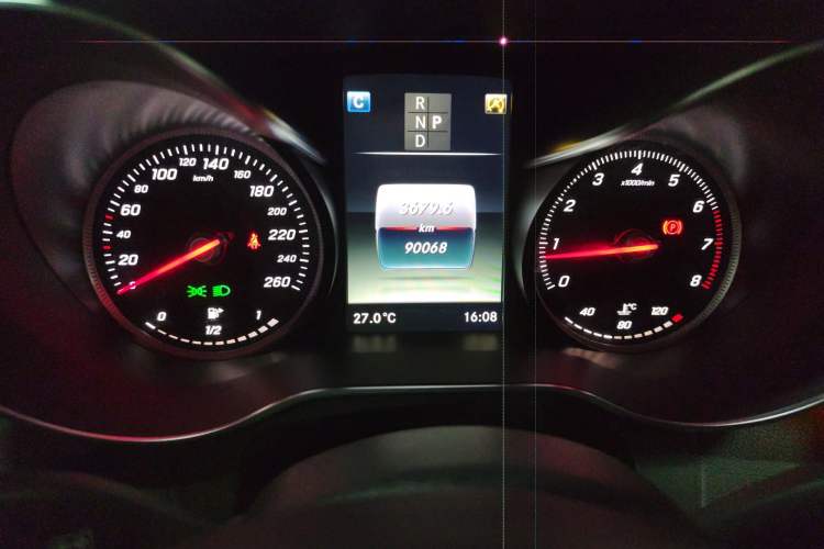 Used Mercedes-Benz GLC 2019 Facelift GLC 260 L 4MATIC Luxury Model Instrument Cluster