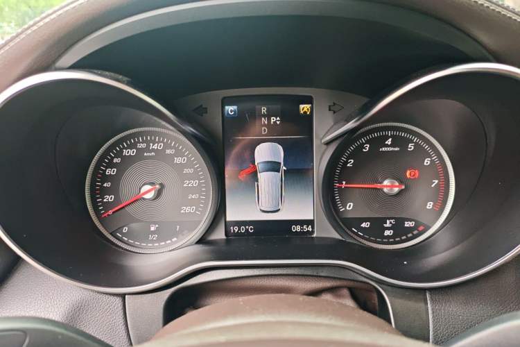 Used Mercedes-Benz GLC 2019 Facelift GLC 260 L 4MATIC Luxury Model Instrument Cluster