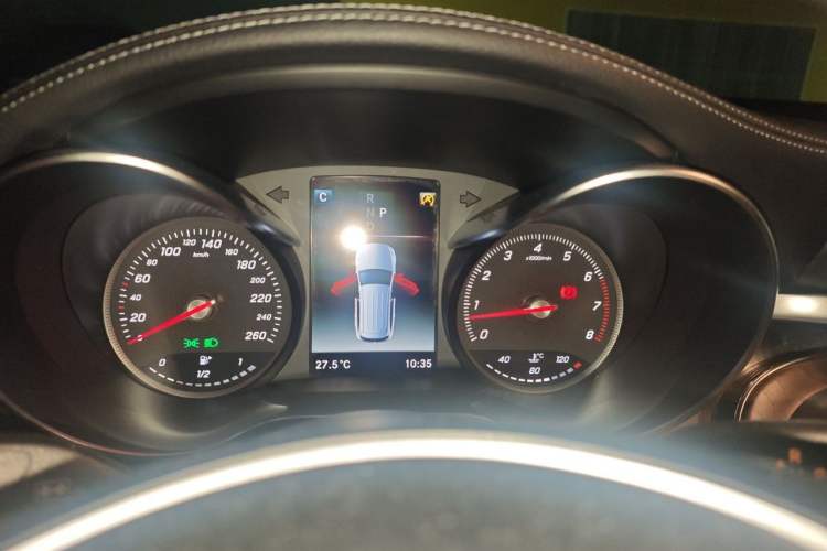 Used Mercedes-Benz GLC 2019 GLC 300 L 4MATIC Dynamic Model Instrument Cluster