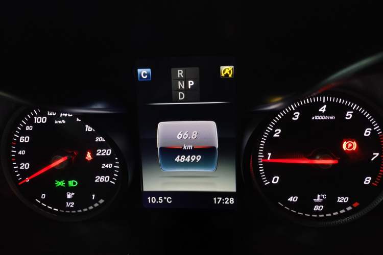 Used Mercedes-Benz GLC 2019 GLC 260 L 4MATIC Dynamic Model Instrument Cluster