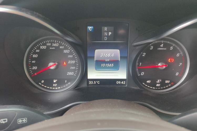 Used Mercedes-Benz GLC 2019 GLC 260 L 4MATIC Luxury Model Instrument Cluster