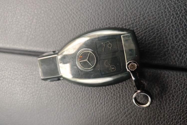 Used Mercedes-Benz GLC 2019 GLC 260 4MATIC Luxury Model Interior 1