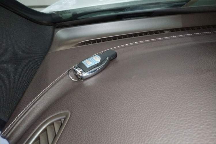 Used Mercedes-Benz GLC 2019 GLC 260 L 4MATIC Dynamic Model Interior 1