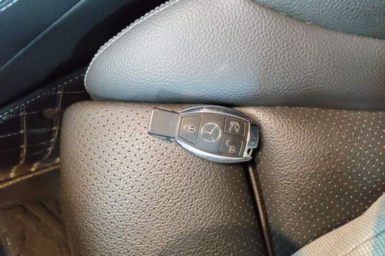Used Mercedes-Benz GLC 2019 GLC 260 L 4MATIC Dynamic Model Interior 1
