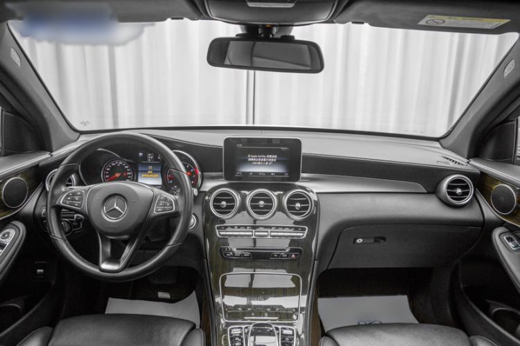Used Mercedes-Benz GLC 2019 GLC 260 L 4MATIC Dynamic Model Interior 1