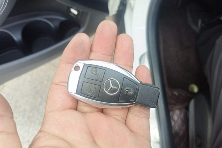 Used Mercedes-Benz GLC 2019 GLC 260 L 4MATIC Dynamic Model Interior 1