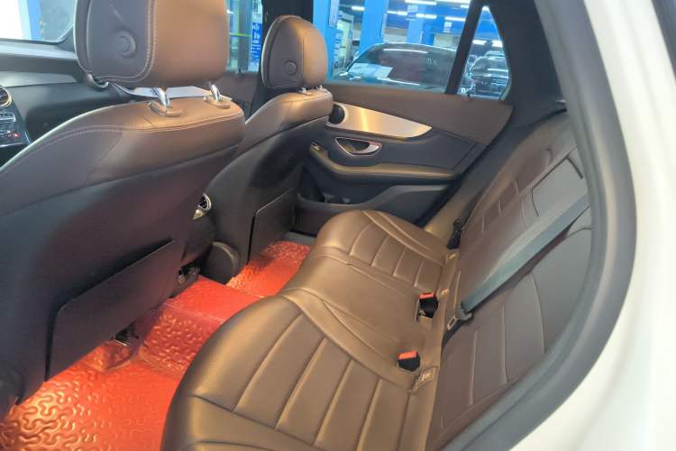 Used Mercedes-Benz GLC 2019 GLC 200 L 4MATIC Interior 4