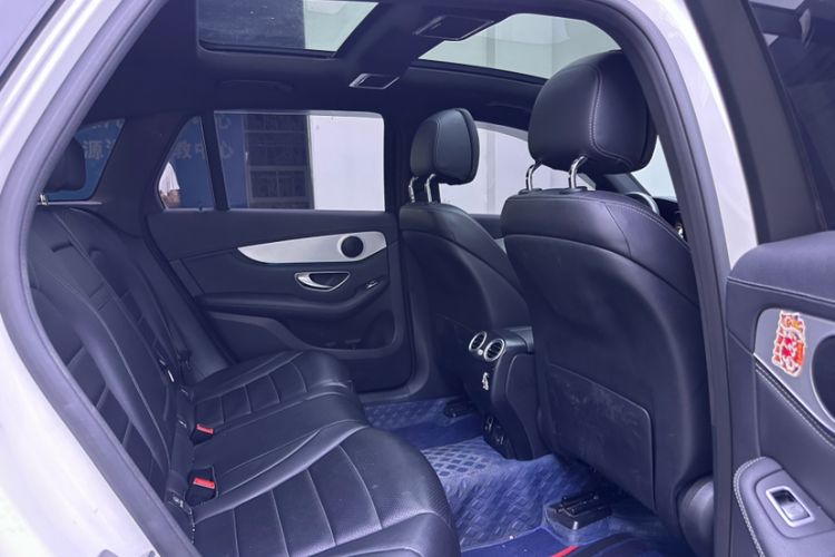 Used Mercedes-Benz GLC 2019 GLC 200 L 4MATIC Interior 4