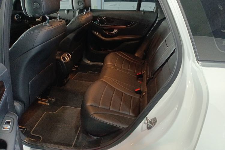 Used Mercedes-Benz GLC 2019 GLC 260 L 4MATIC Dynamic Model Interior 4