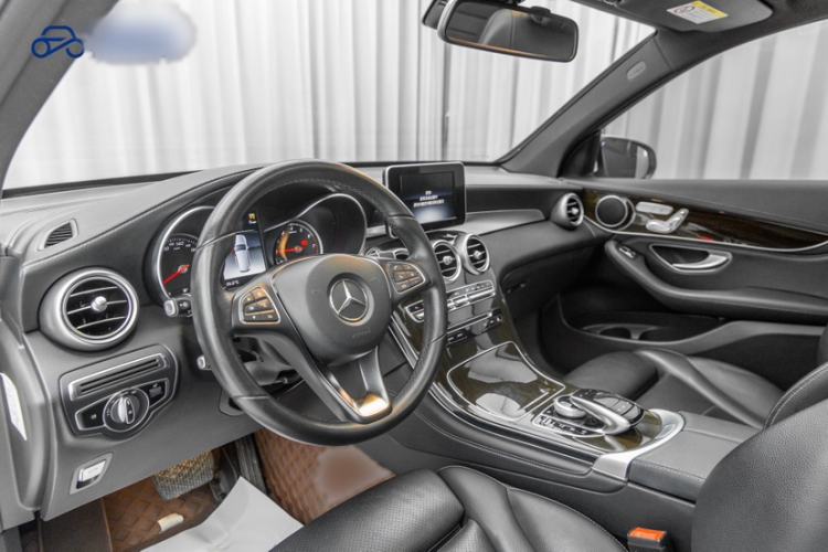 Used Mercedes-Benz GLC 2019 GLC 260 L 4MATIC Dynamic Model Interior 4
