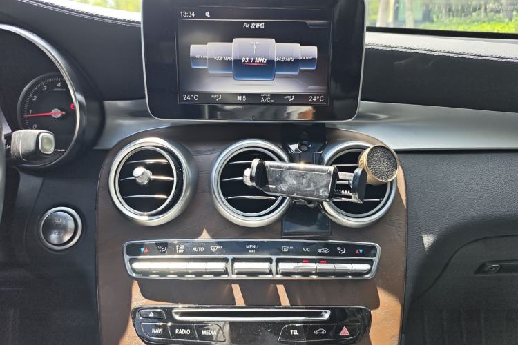 Used Mercedes-Benz GLC 2019 GLC 300 L 4MATIC Dynamic Model Interior 5