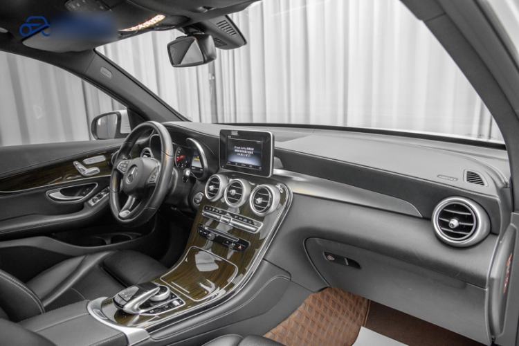 Used Mercedes-Benz GLC 2019 GLC 260 L 4MATIC Dynamic Model Interior 5