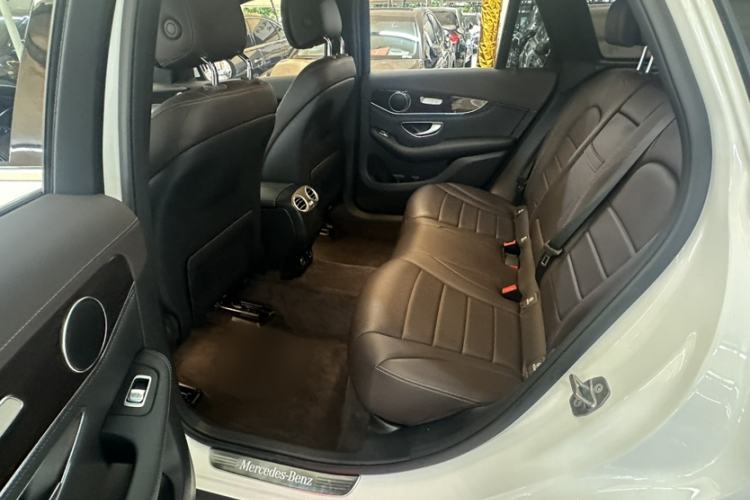 Used Mercedes-Benz GLC 2019 GLC 260 L 4MATIC Dynamic Model Interior 6