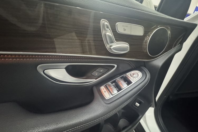 Used Mercedes-Benz GLC 2019 GLC 260 L 4MATIC Dynamic Model Interior 7