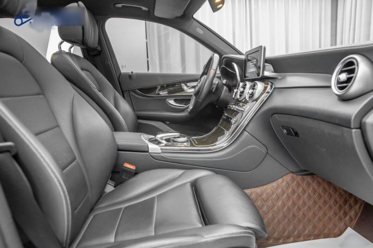 Used Mercedes-Benz GLC 2019 GLC 260 L 4MATIC Dynamic Model Interior 7