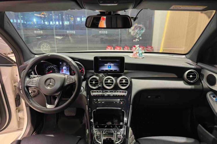 Used Mercedes-Benz GLC 2019 GLC 200 L 4MATIC Interior 9