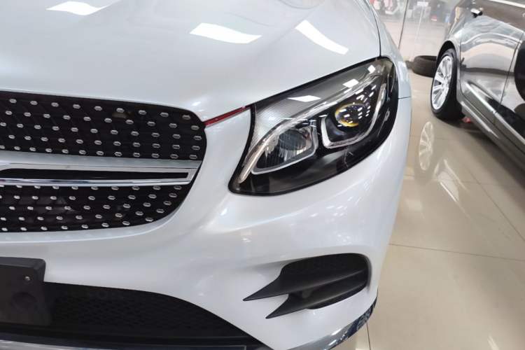 Used Mercedes-Benz GLC 2019 GLC 260 4MATIC Luxury Model Left Front Headlight