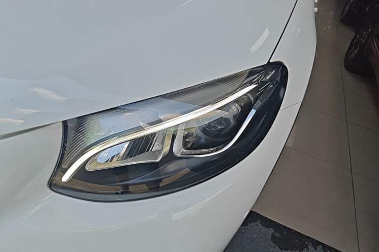 Used Mercedes-Benz GLC 2019 Facelift GLC 260 L 4MATIC Luxury Model Left Front Headlight
