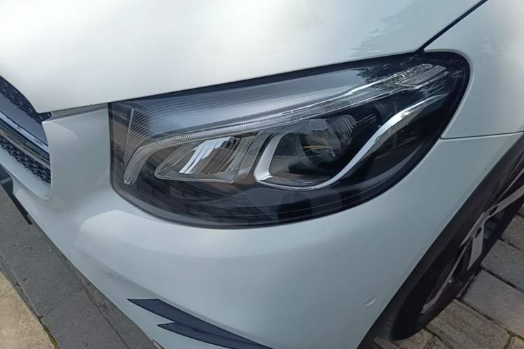 Used Mercedes-Benz GLC 2019 Facelift GLC 260 L 4MATIC Luxury Model Left Front Headlight