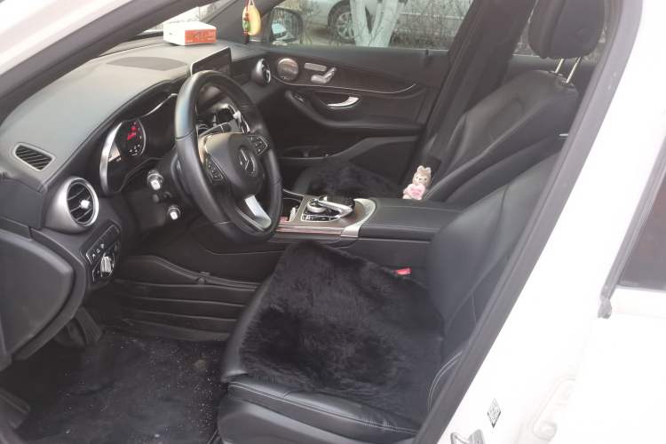 Used Mercedes-Benz GLC 2019 GLC 300 L 4MATIC Dynamic Model Left Front Seat