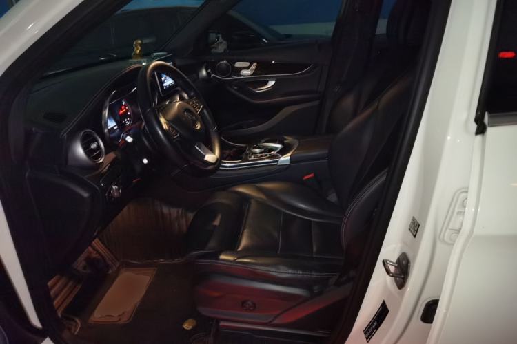 Used Mercedes-Benz GLC 2019 GLC 260 4MATIC Dynamic Edition Left Front Seat