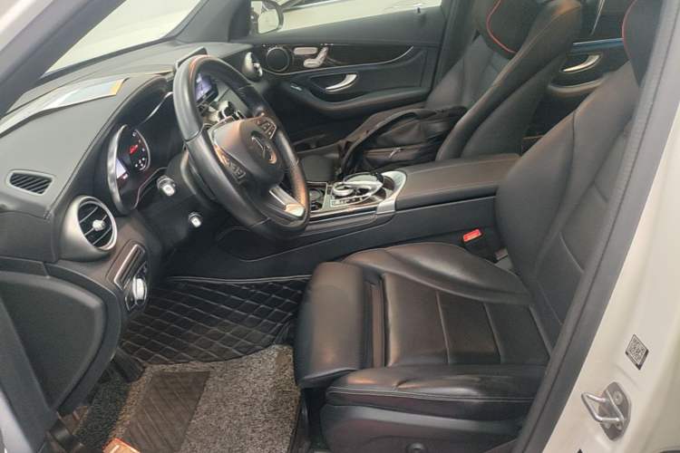 Used Mercedes-Benz GLC 2019 GLC 260 L 4MATIC Dynamic Model Left Front Seat
