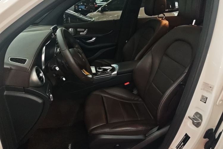 Used Mercedes-Benz GLC 2019 Refreshed GLC 300 L 4MATIC Dynamic Edition Left Front Seat
