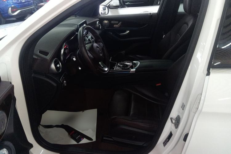 Used Mercedes-Benz GLC 2019 GLC 260 L 4MATIC Luxury Model Left Front Seat