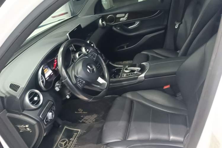 Used Mercedes-Benz GLC 2019 GLC 260 L 4MATIC Dynamic Model Left Front Seat
