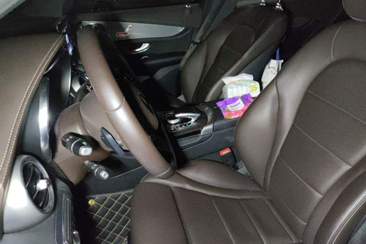 Used Mercedes-Benz GLC 2019 GLC 200 4MATIC Left Front Seat