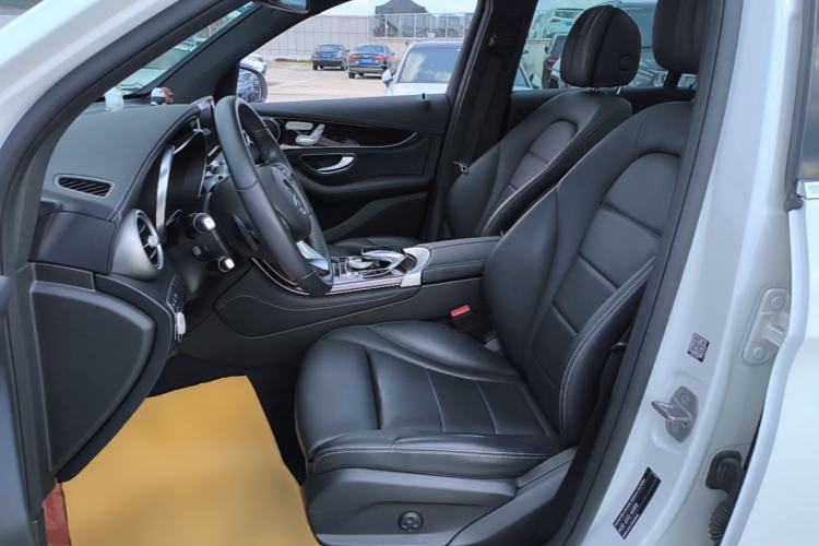 Used Mercedes-Benz GLC 2019 Facelift GLC 260 L 4MATIC Luxury Model Left Front Seat