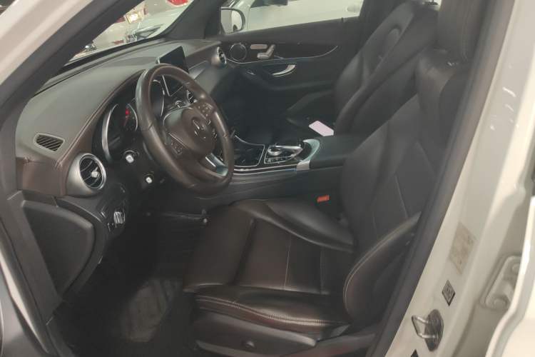 Used Mercedes-Benz GLC 2019 GLC 260 L 4MATIC Dynamic Model Left Front Seat