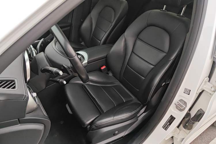 Used Mercedes-Benz GLC 2019 GLC 260 L 4MATIC Dynamic Model Left Front Seat