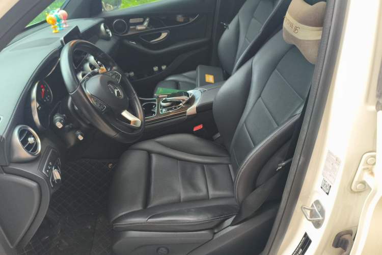 Used Mercedes-Benz GLC 2019 Facelift GLC 260 L 4MATIC Luxury Model Left Front Seat