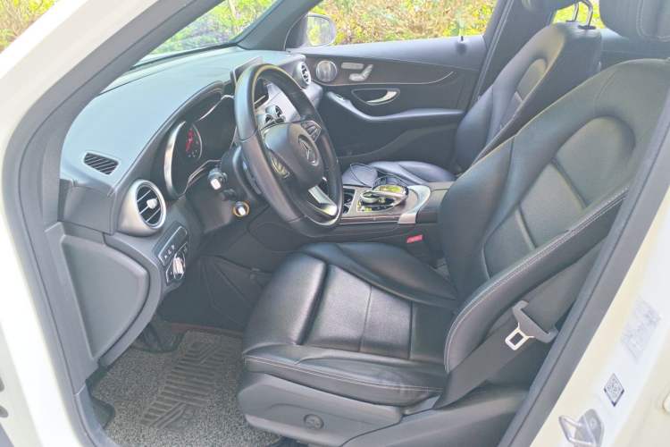 Used Mercedes-Benz GLC 2019 Refreshed GLC 300 L 4MATIC Dynamic Edition Left Front Seat