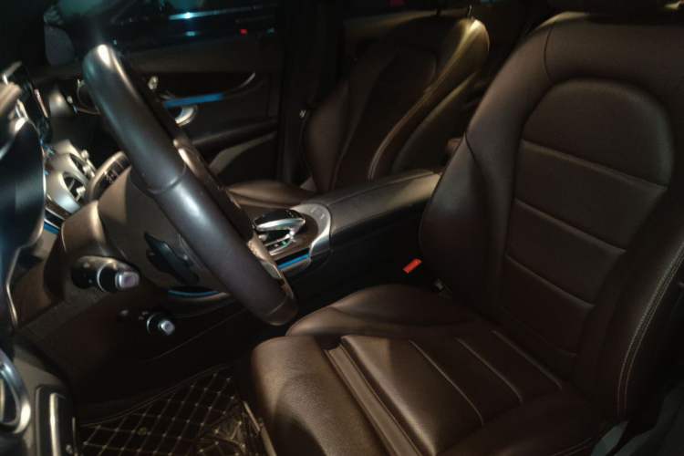 Used Mercedes-Benz GLC 2019 GLC 260 L 4MATIC Luxury Model Left Front Seat