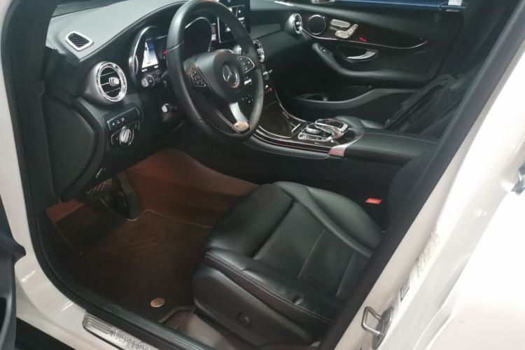 Used Mercedes-Benz GLC 2019 GLC 260 4MATIC Luxury Model Left Front Seat