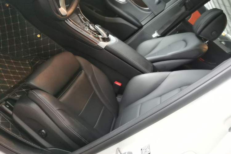 Used Mercedes-Benz GLC 2019 GLC 260 L 4MATIC Dynamic Model Left Front Seat