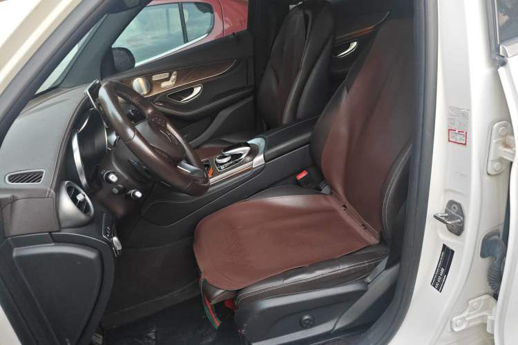 Used Mercedes-Benz GLC 2019 GLC 300 L 4MATIC Dynamic Model Left Front Seat