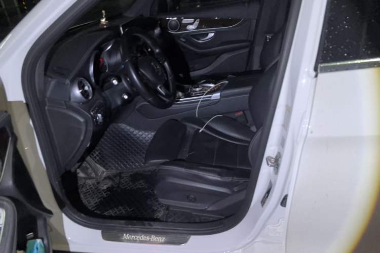 Used Mercedes-Benz GLC 2019 GLC 260 L 4MATIC Luxury Model Left Front Seat