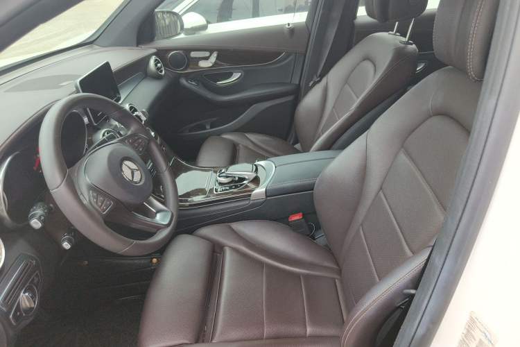 Used Mercedes-Benz GLC 2019 GLC 260 L 4MATIC Dynamic Model Left Front Seat